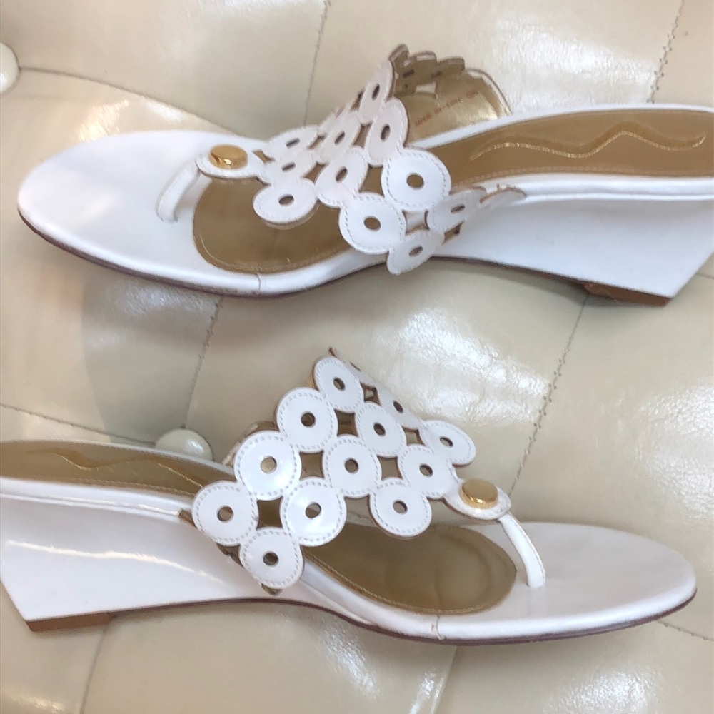 Nina white wedge slip on sandal, size 8.5